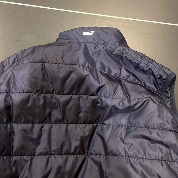 Vineyard Vines - Picture 4 of 4